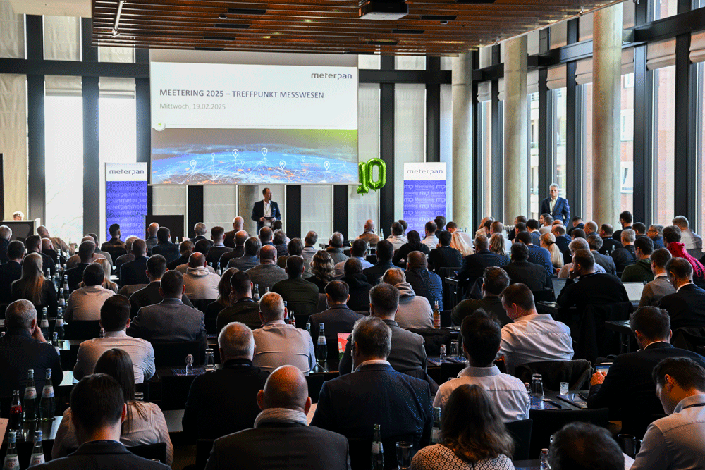 Steffen Heudtlaß, Geschäftsführer der MeterPan, begrüßt zur Veranstaltung